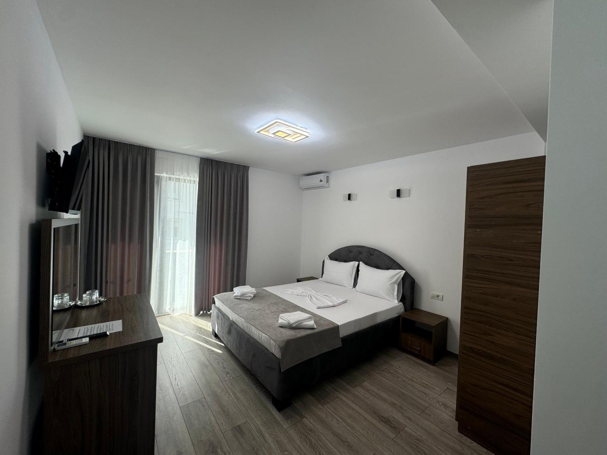Casa Cristal Sulina Hotell Eksteriør bilde